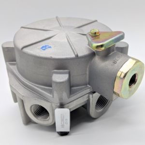 Pacific R-8 relay valve for trailer brakes